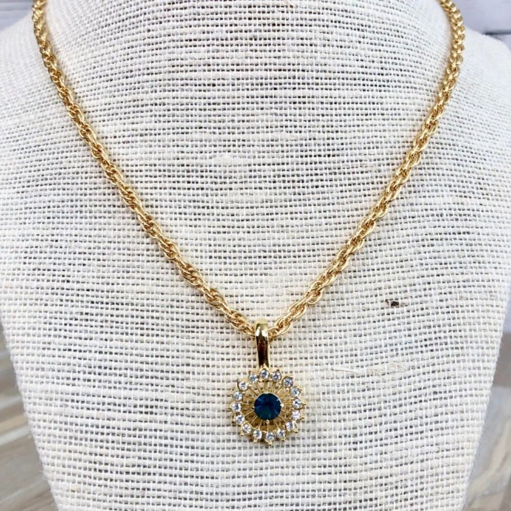 Crystal Round Pendant w/Blue Center Stone Necklace